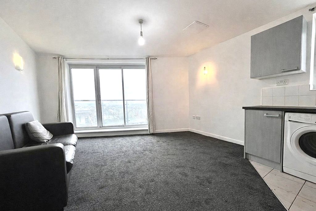 Property photo 3 of 10