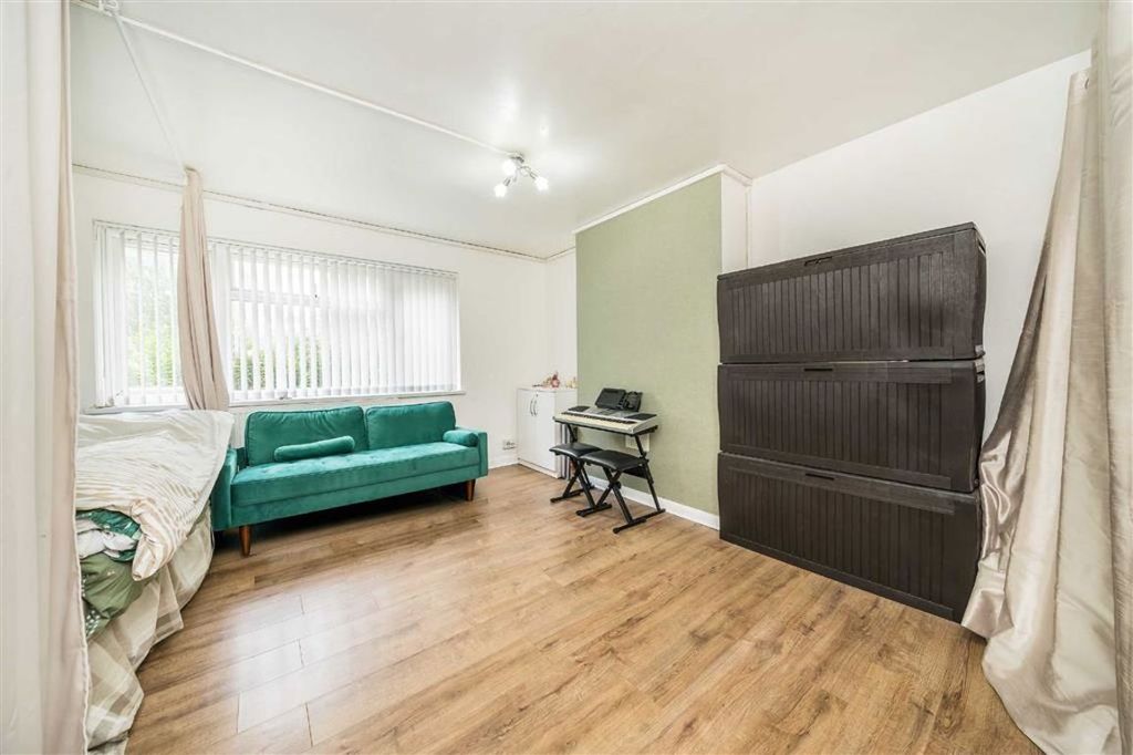 Property photo 2 of 4