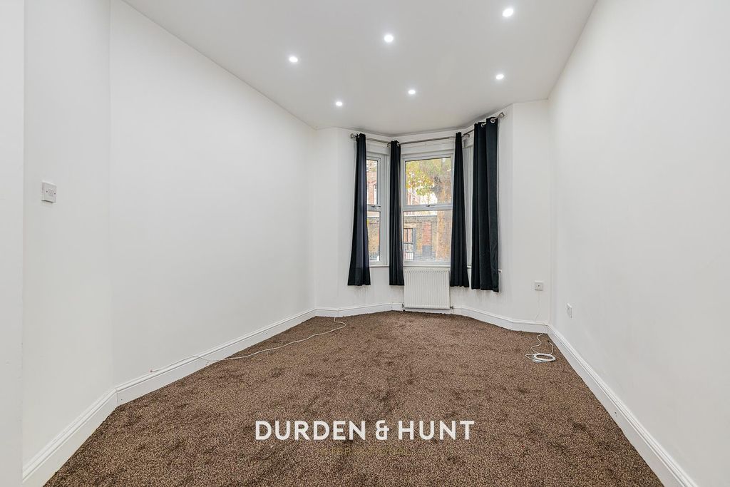 Property photo 2 of 29 Orwell-9.Jpg