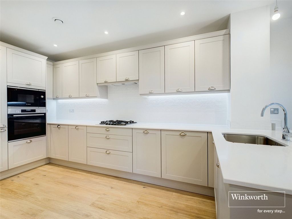 Property photo 2 of 14 Picture No. 35