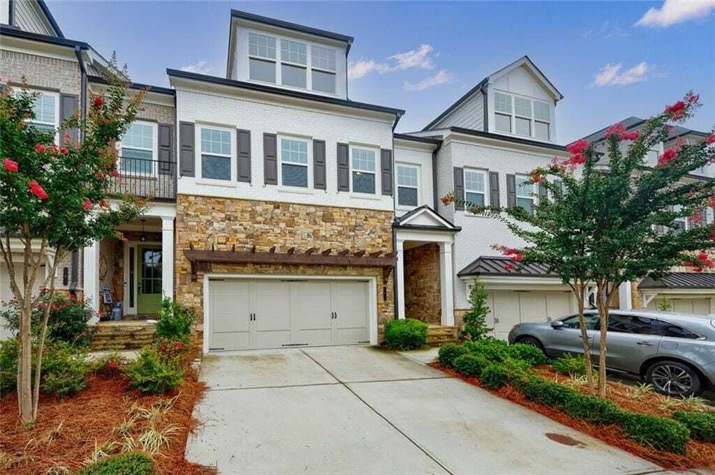 Property photo 1 of 31
