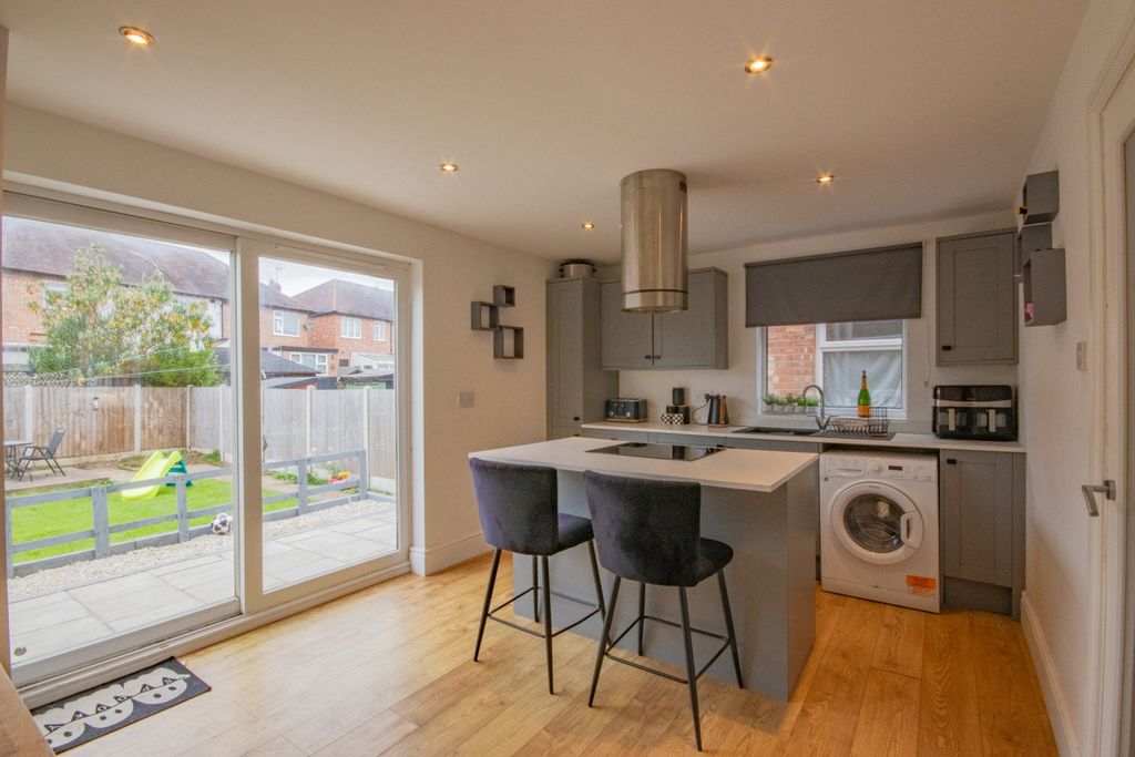 Property photo 3 of 14 Kitchen Diner