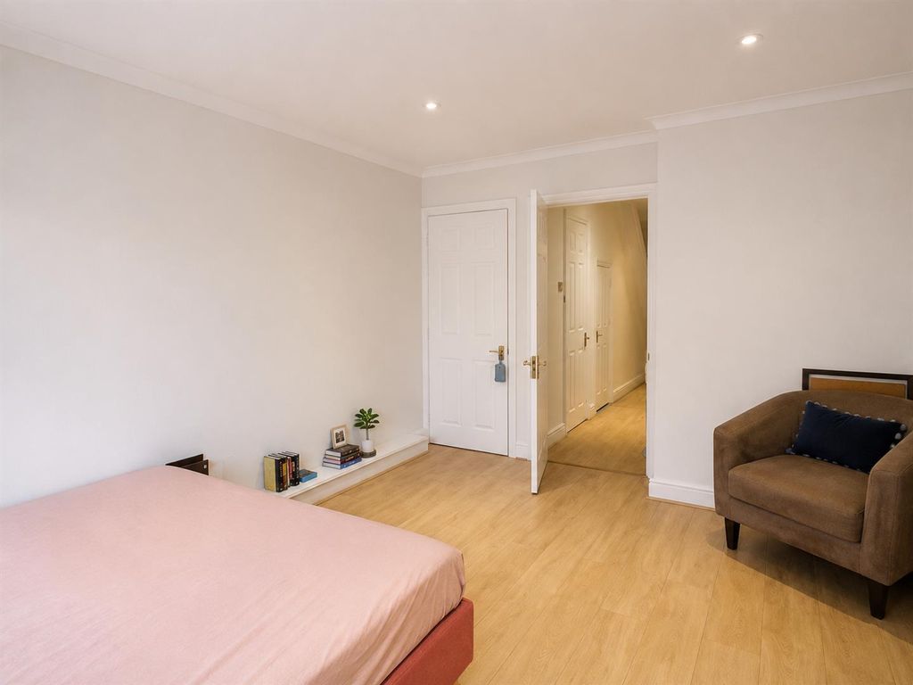Property photo 3 of 8 2.Png