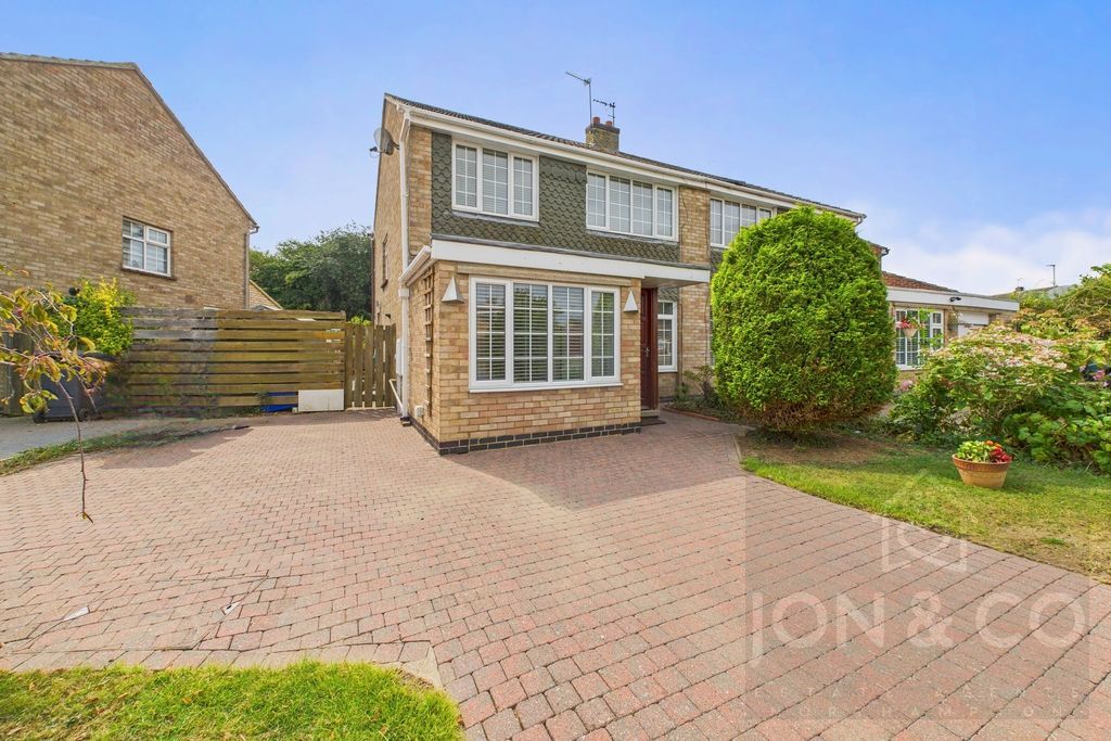 Property photo 1 of 13