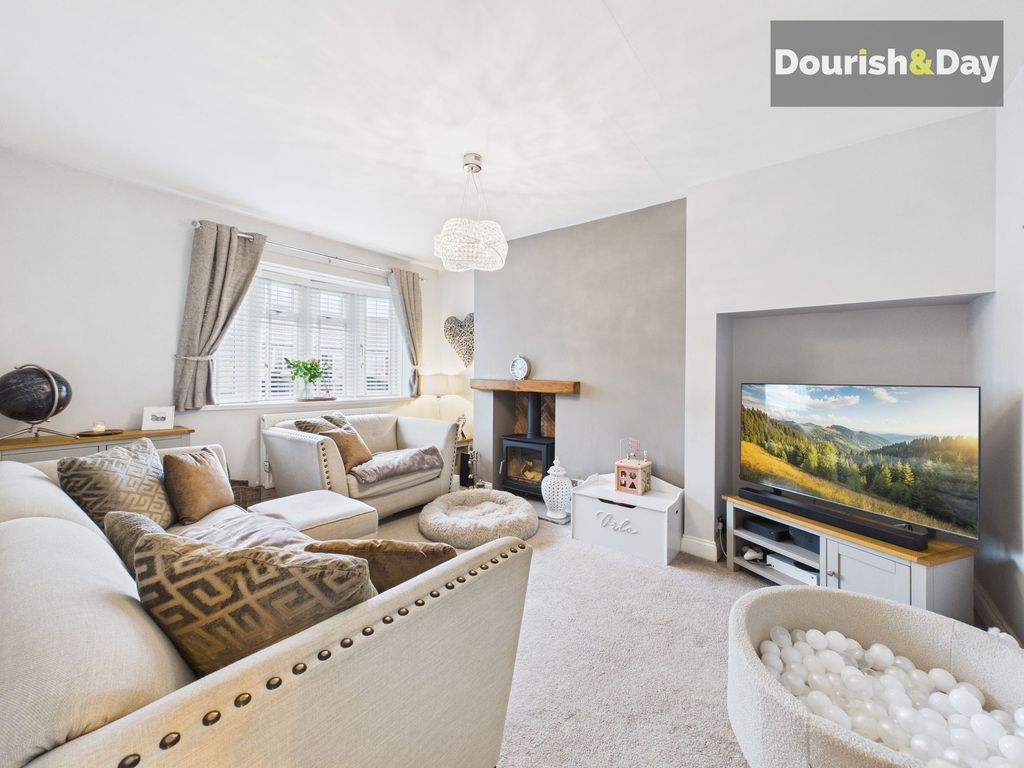 Property photo 2 of 25