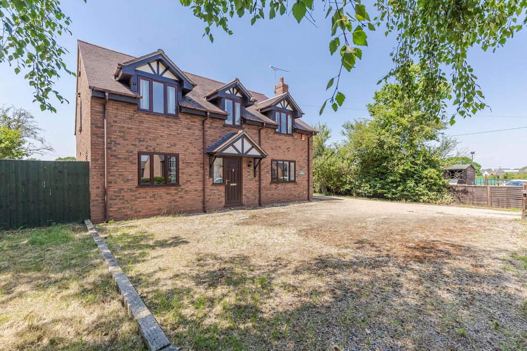 Property photo 1 of 24