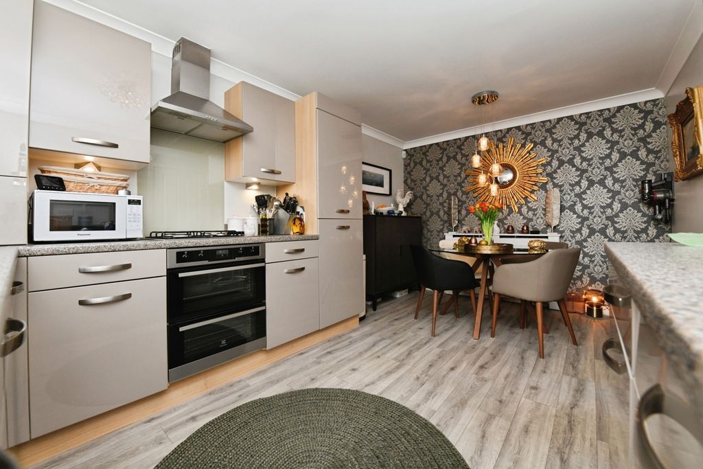 Property photo 2 of 22 Pbox-Img.Jpg