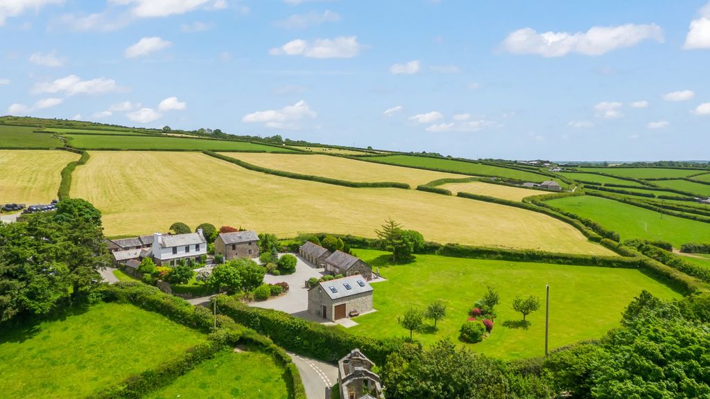 Property photo 1 of 37 4384841