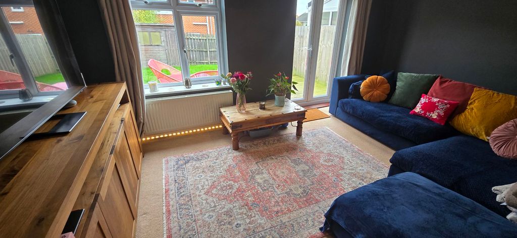 Property photo 2 of 23