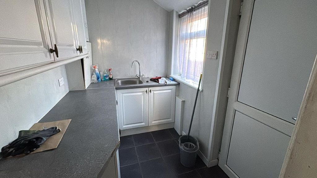 Property photo 3 of 10 Image 3