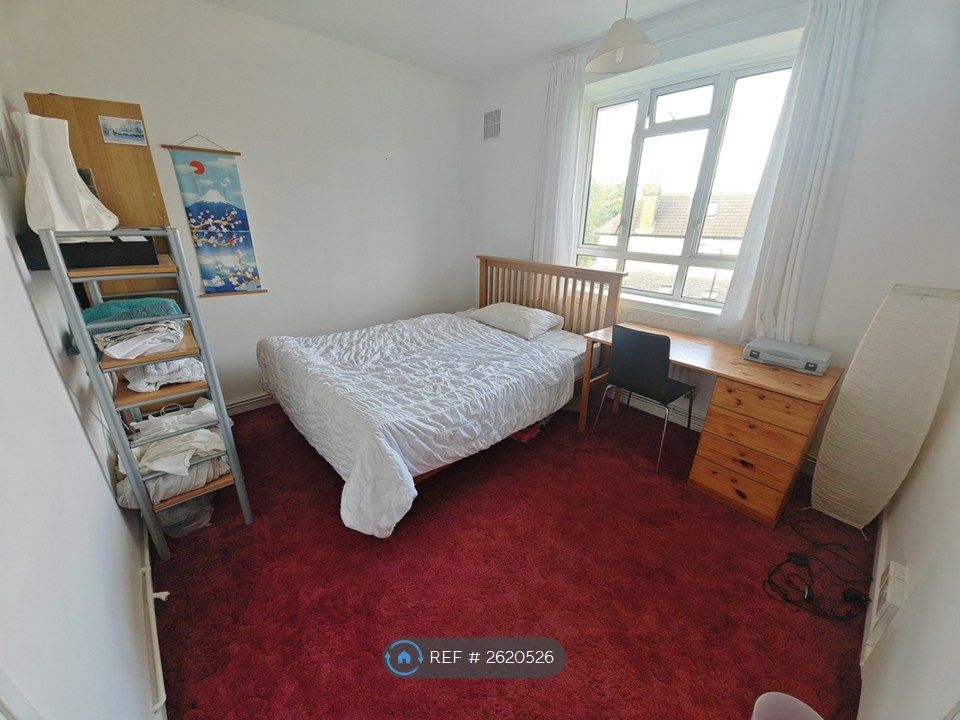 Property photo 3 of 6