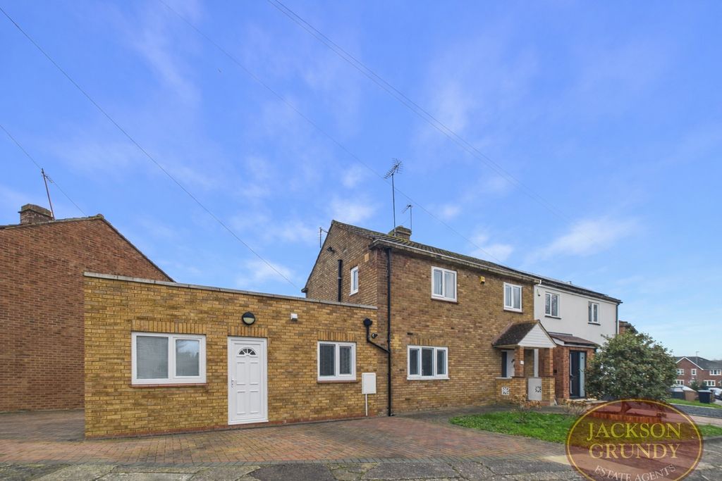 Property photo 1 of 15 Birchfield Crescent