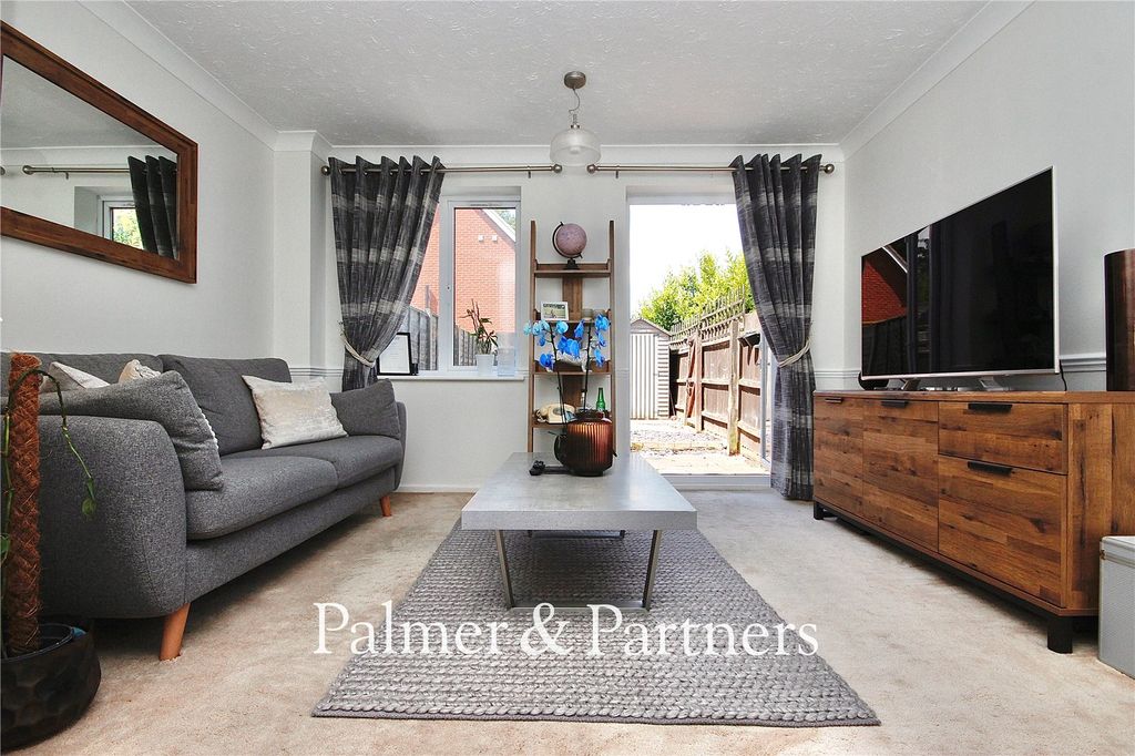 Property photo 2 of 18 Picture No. 28