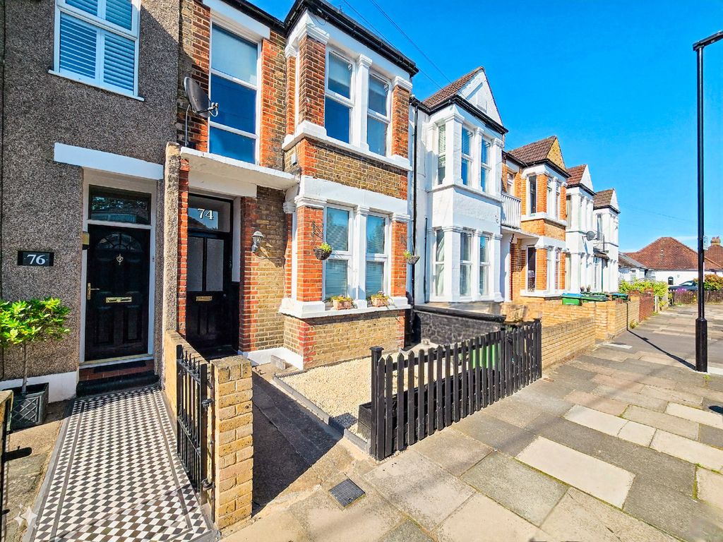 Property photo 3 of 20