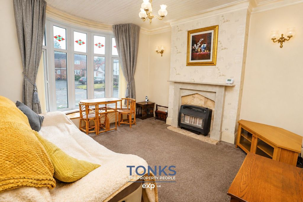 Property photo 2 of 30