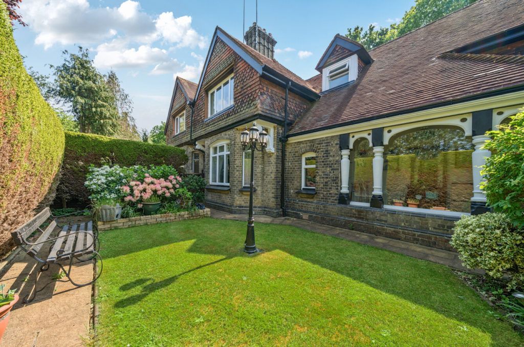 Property photo 1 of 22