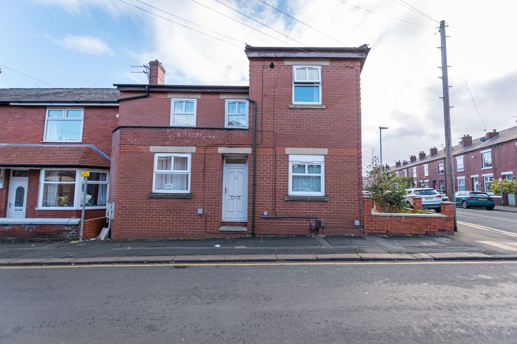 Property photo 1 of 13