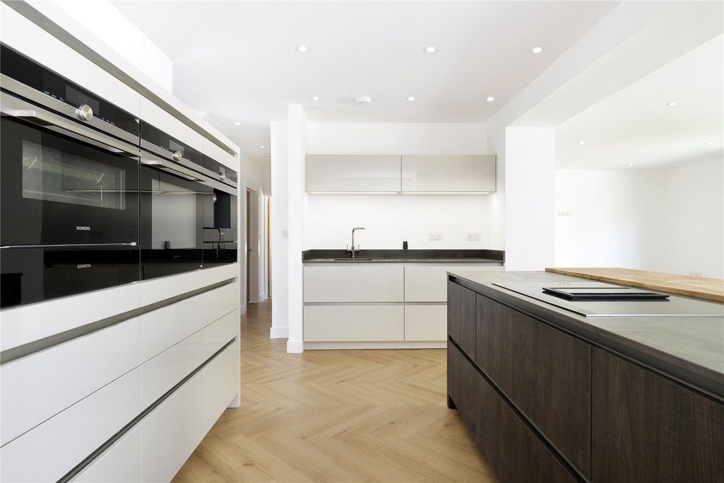 Property photo 3 of 13 Kitchen