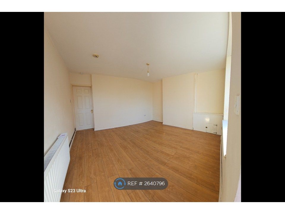 Property photo 2 of 3