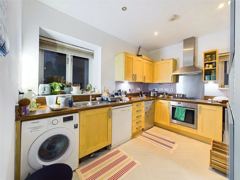 Property photo 3 of 14 Picture No. 10