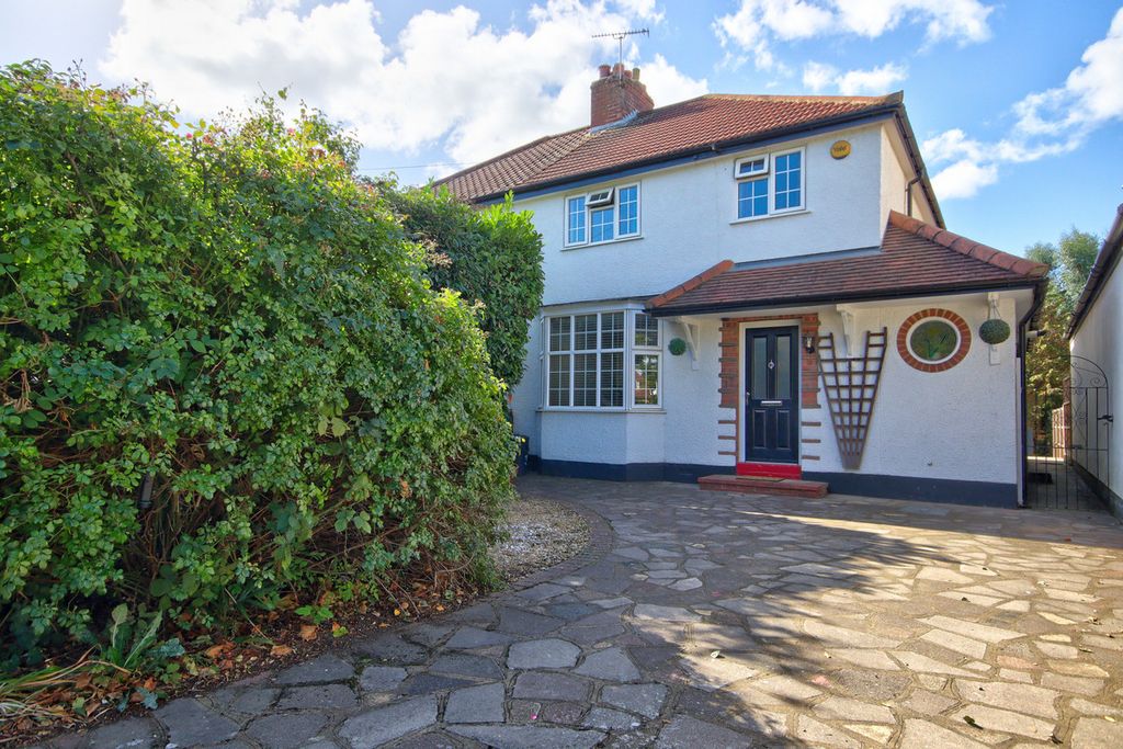 Property photo 1 of 24