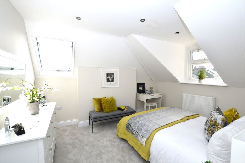 Property photo 3 of 8 Picture No. 07