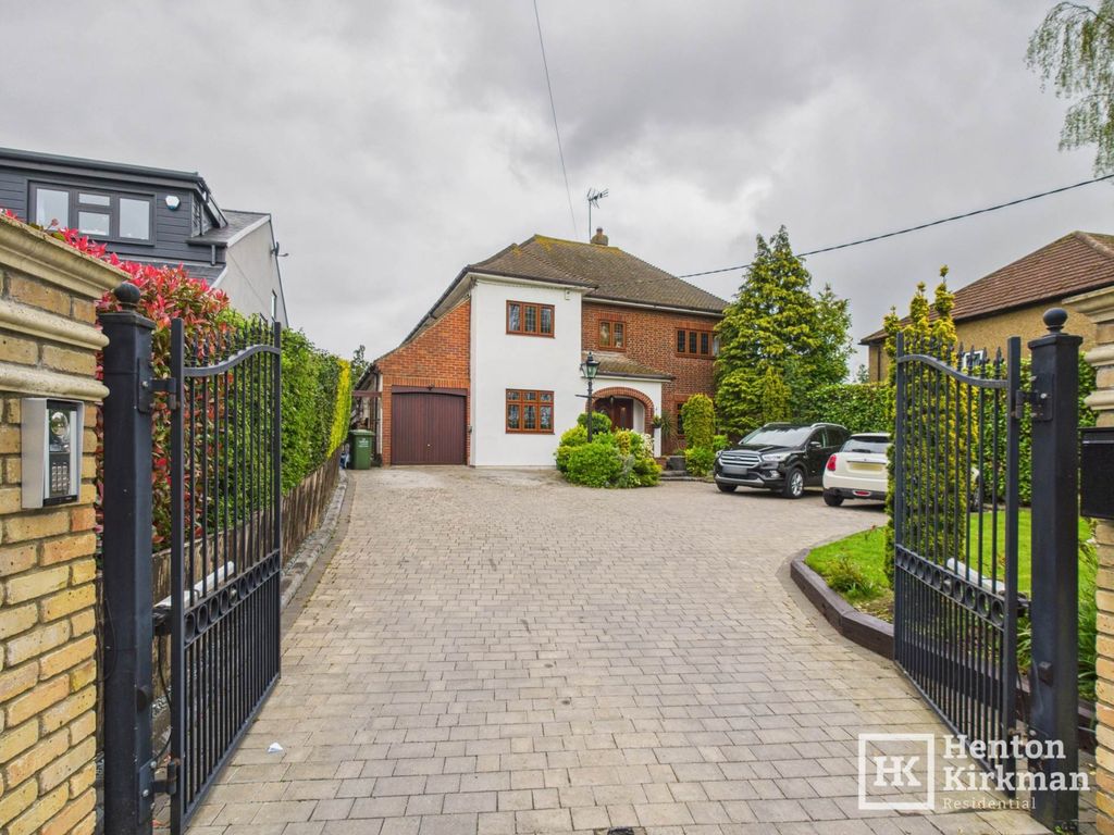 Property photo 1 of 31