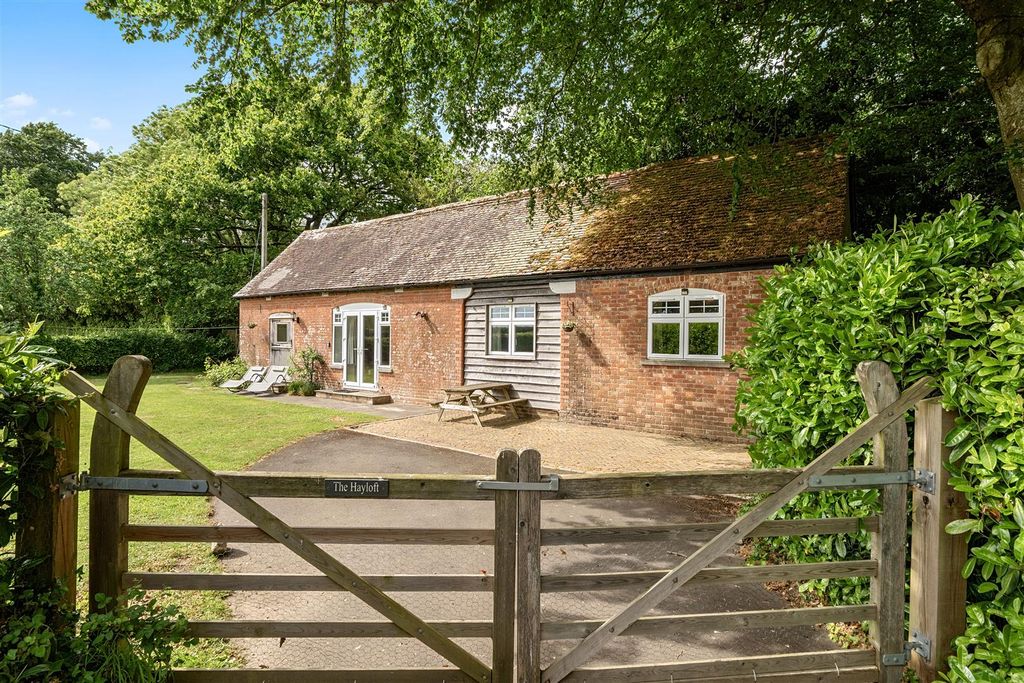 Property photo 3 of 35 Annexe