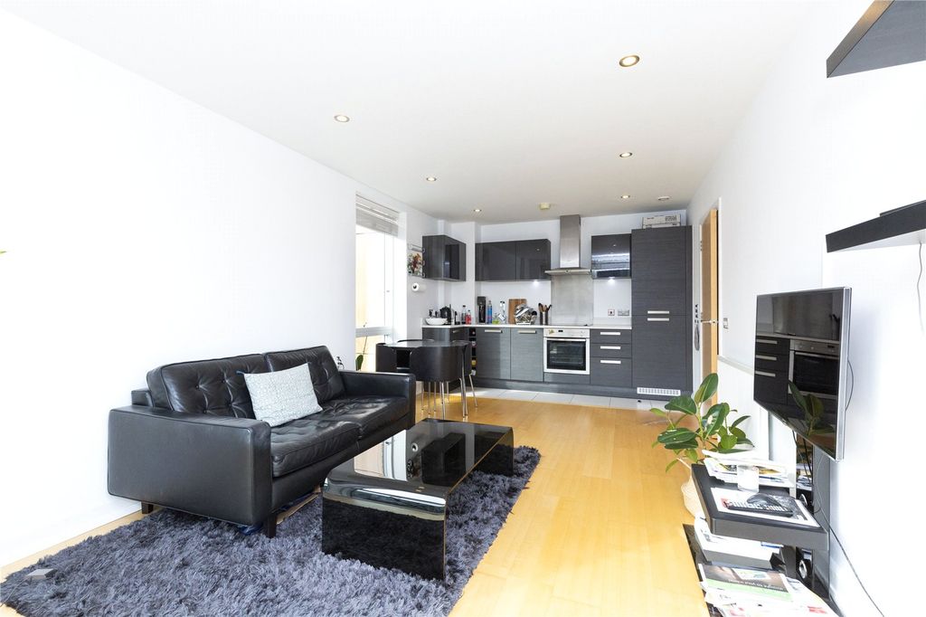 Property photo 2 of 12 Open Plan Living