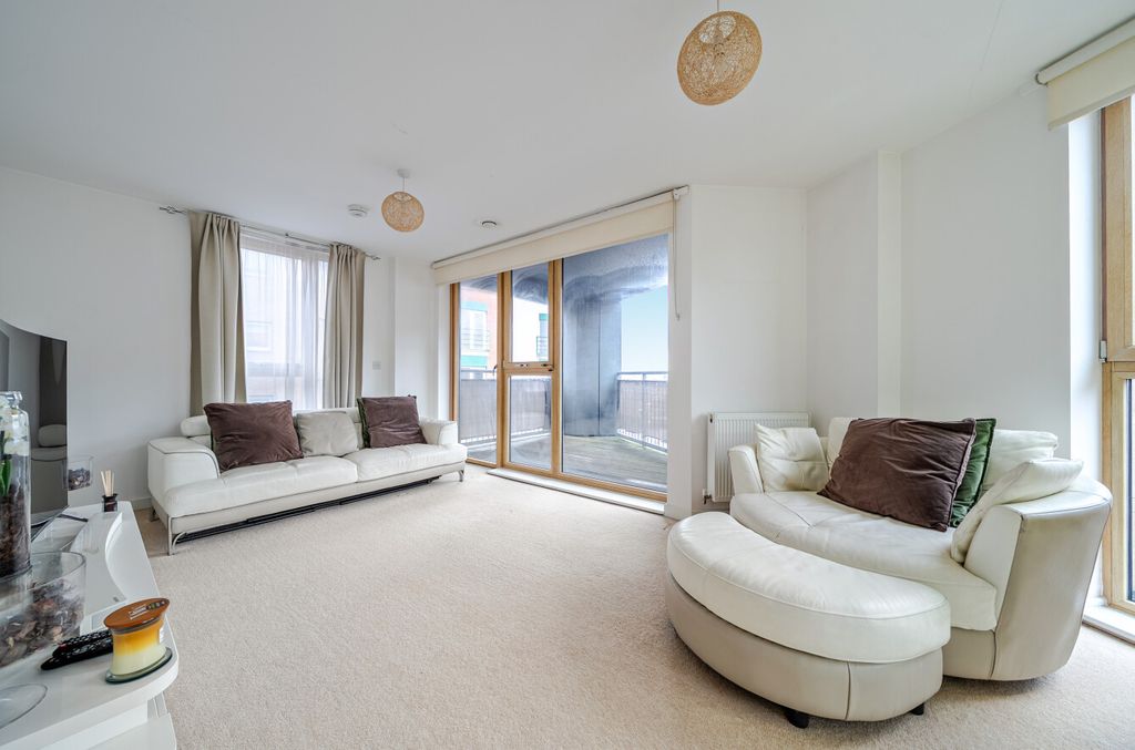 Property photo 3 of 9