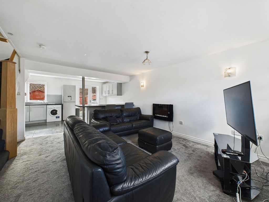 Property photo 2 of 13