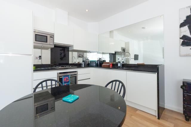 Property photo 3 of 12 Kitchen