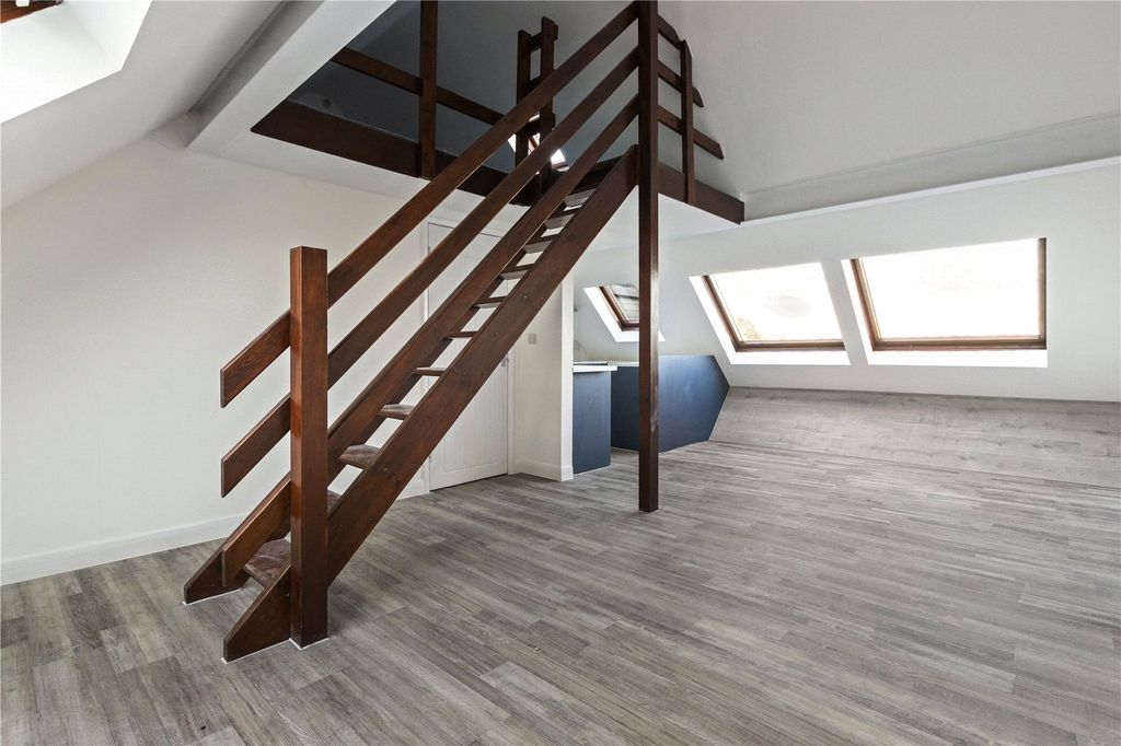 Property photo 3 of 7 Picture No. 05