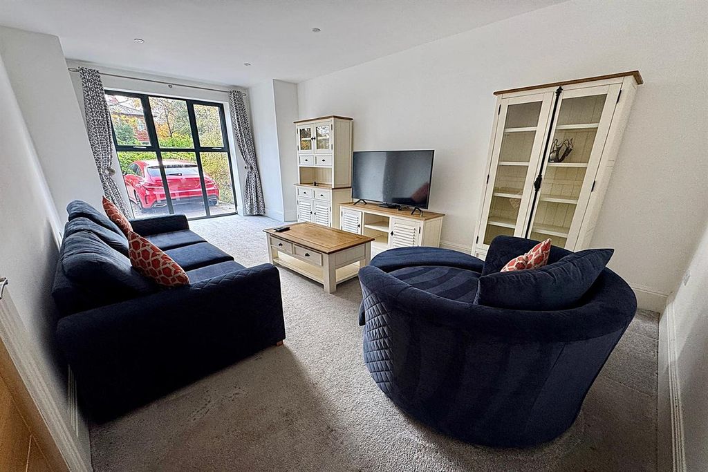 Property photo 2 of 30 Living Room