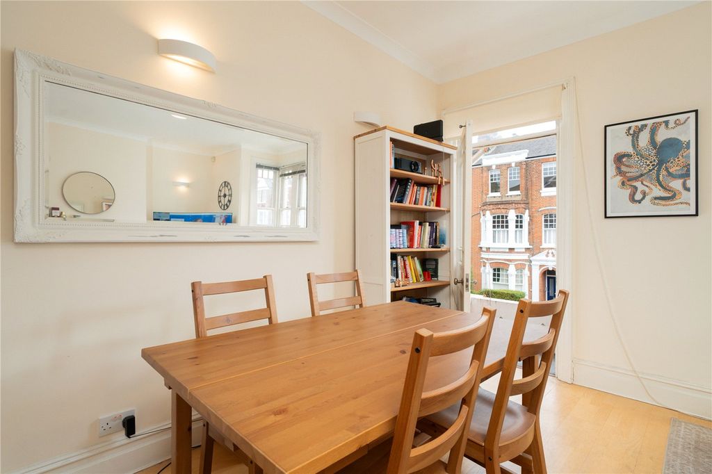 Property photo 2 of 7 Picture No. 06