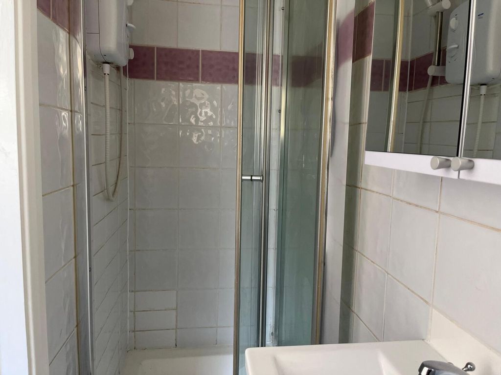 Property photo 2 of 5 Bathroom