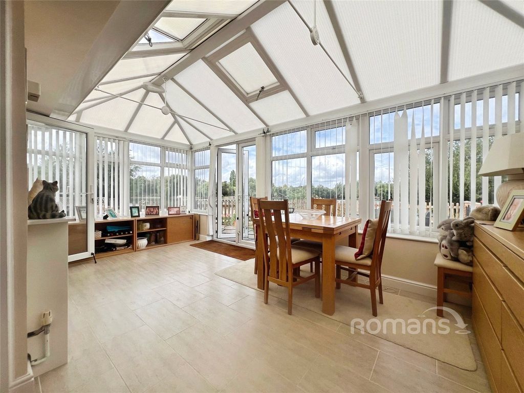 Property photo 3 of 22 Picture No. 03