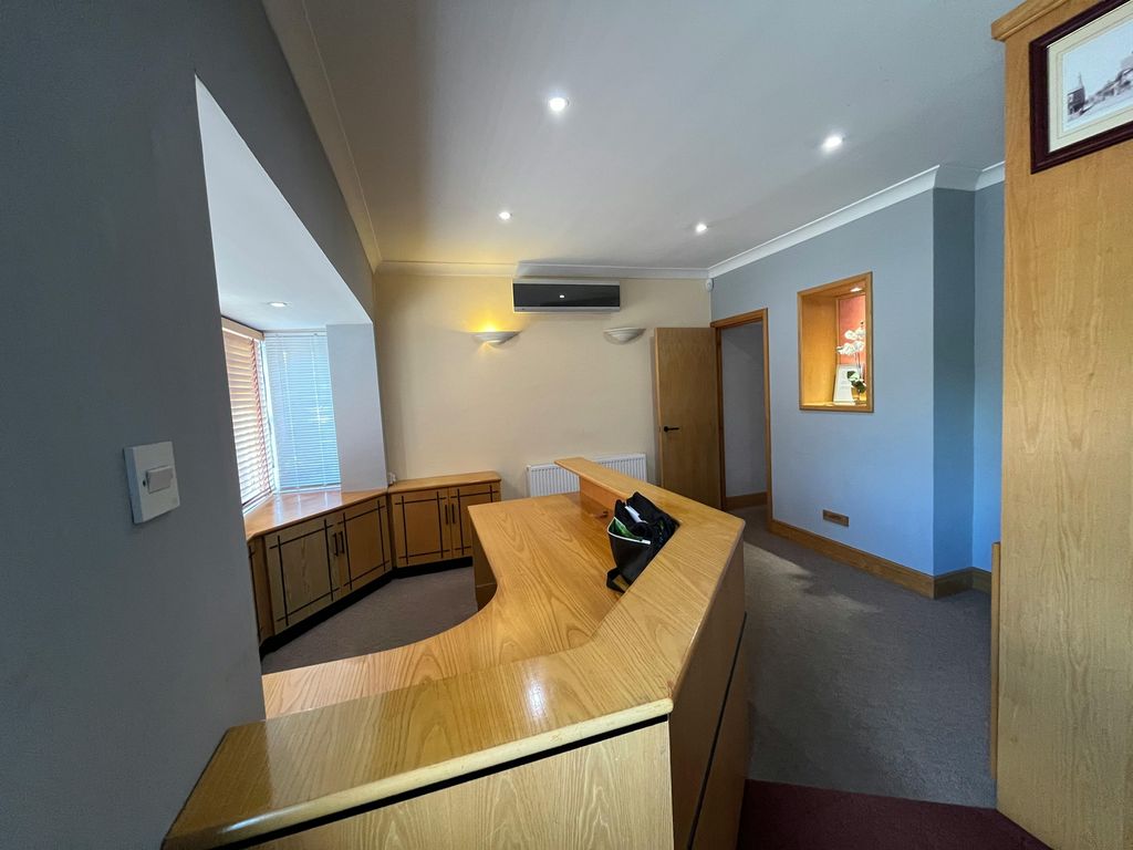 Property photo 3 of 4 Web Img_0686.Jpg