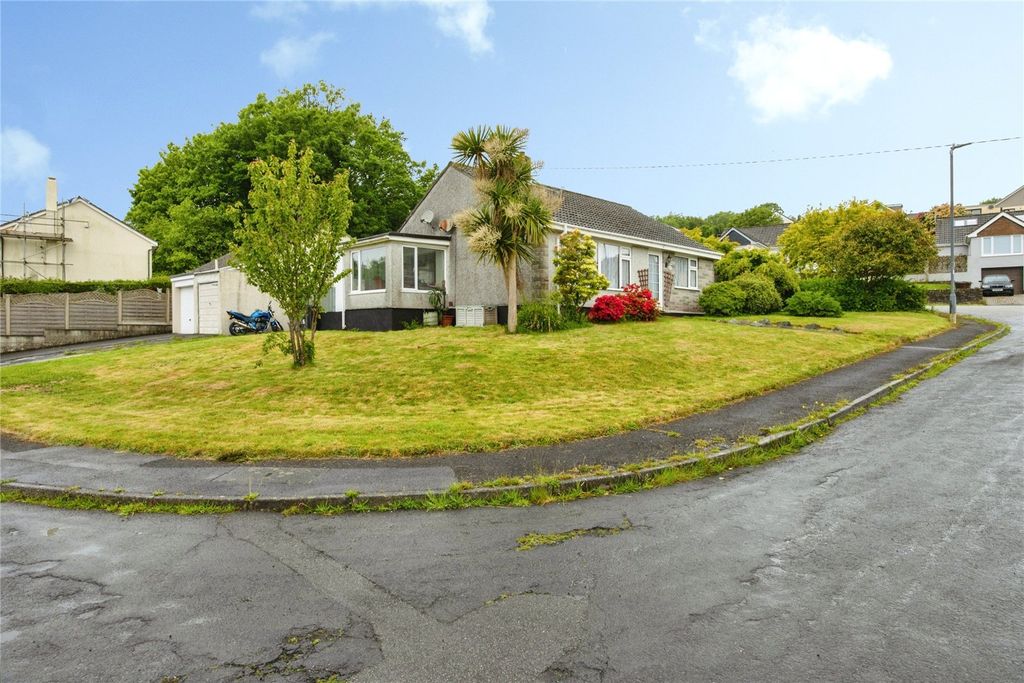 Property photo 2 of 18 Picture No. 25