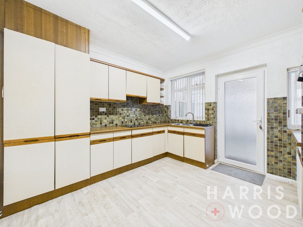 Property photo 3 of 32 4849153