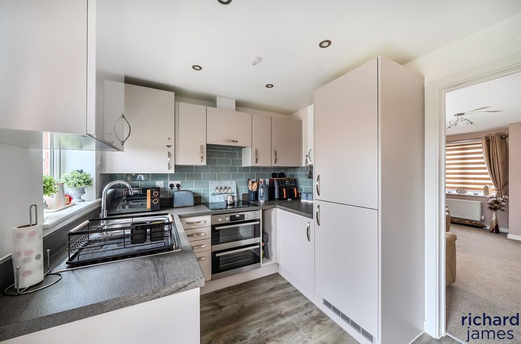 Property photo 3 of 11 Bac0d13c780F4E118Fb3dab2d0Aa9Dd5