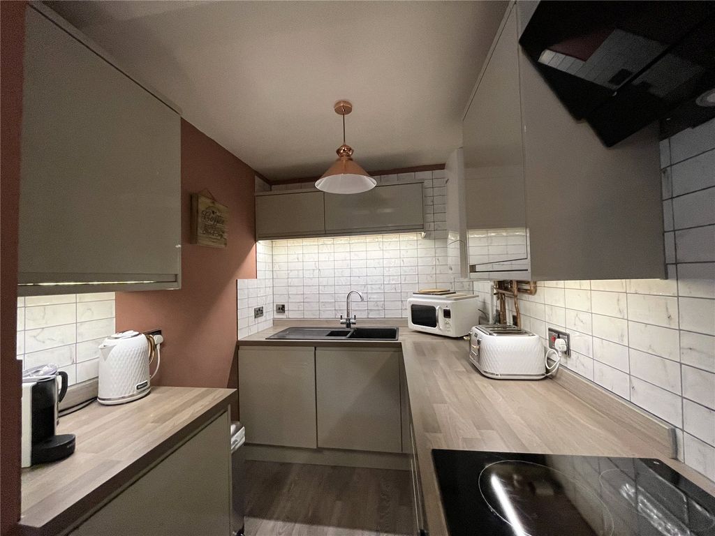 Property photo 2 of 20 Picture No. 22