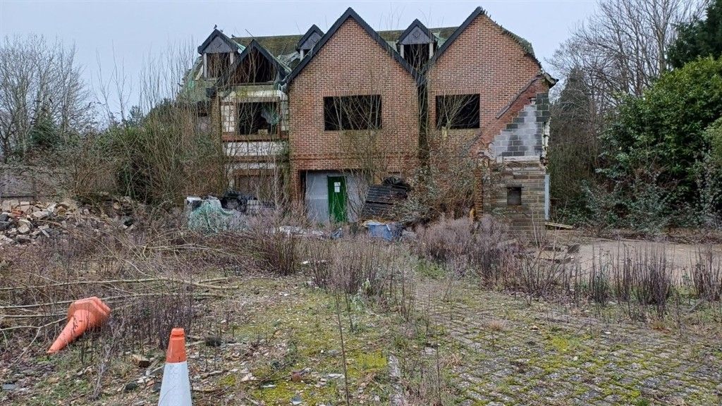 Property photo 1 of 16