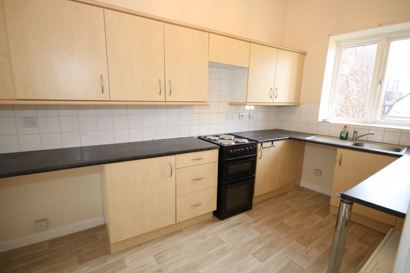 Property photo 1 of 7 Kitchen