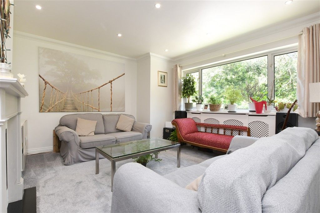 Property photo 1 of 15 Lounge/Dining Area