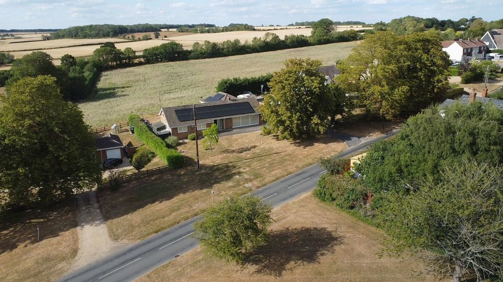 Property photo 2 of 40