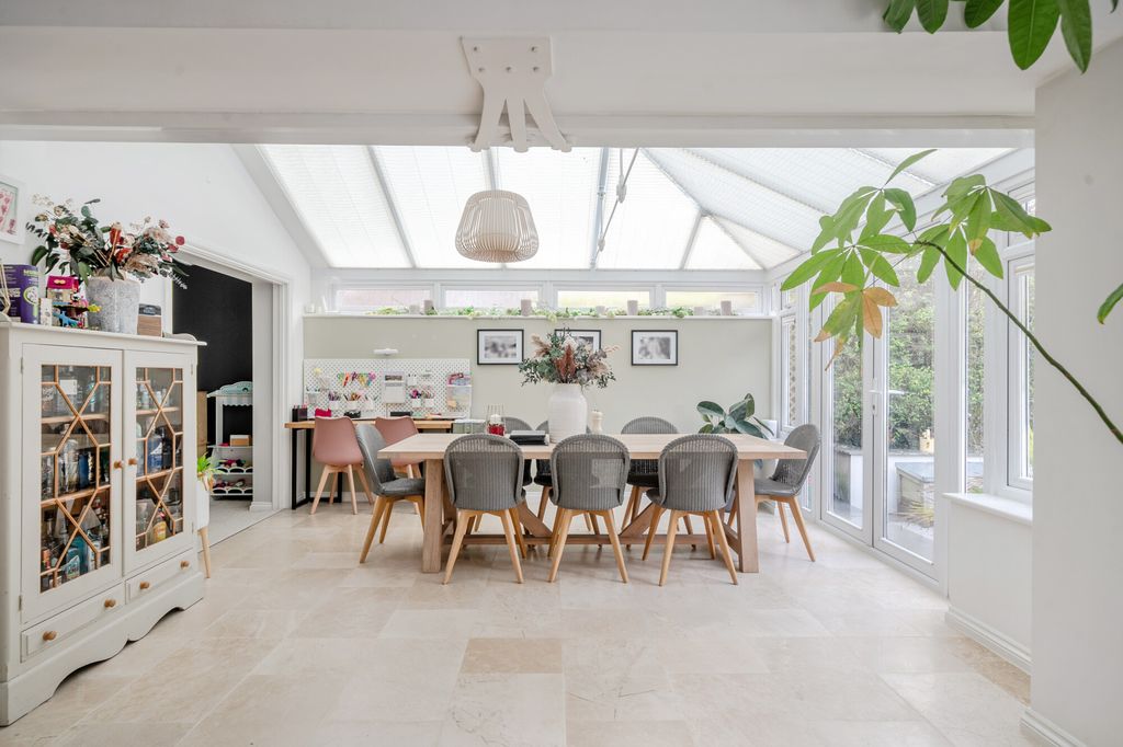 Additional image 7 of 4 bed detached house for saleCanterbury Road, Farnborough GU14