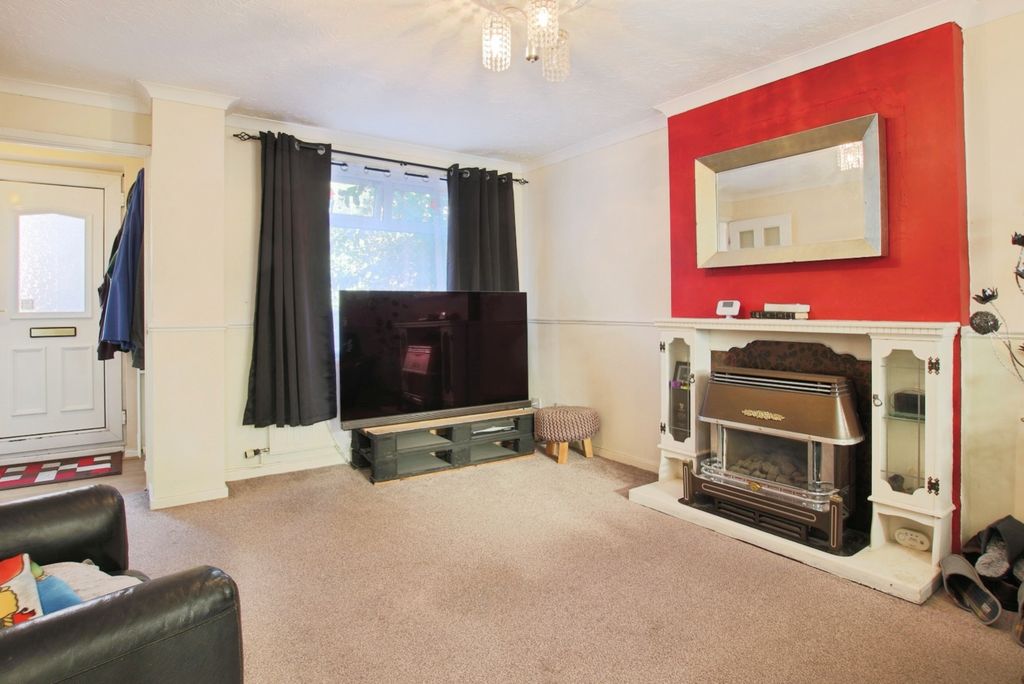 Property photo 2 of 13 4152935