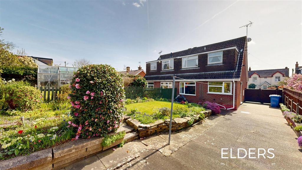 Property photo 2 of 16