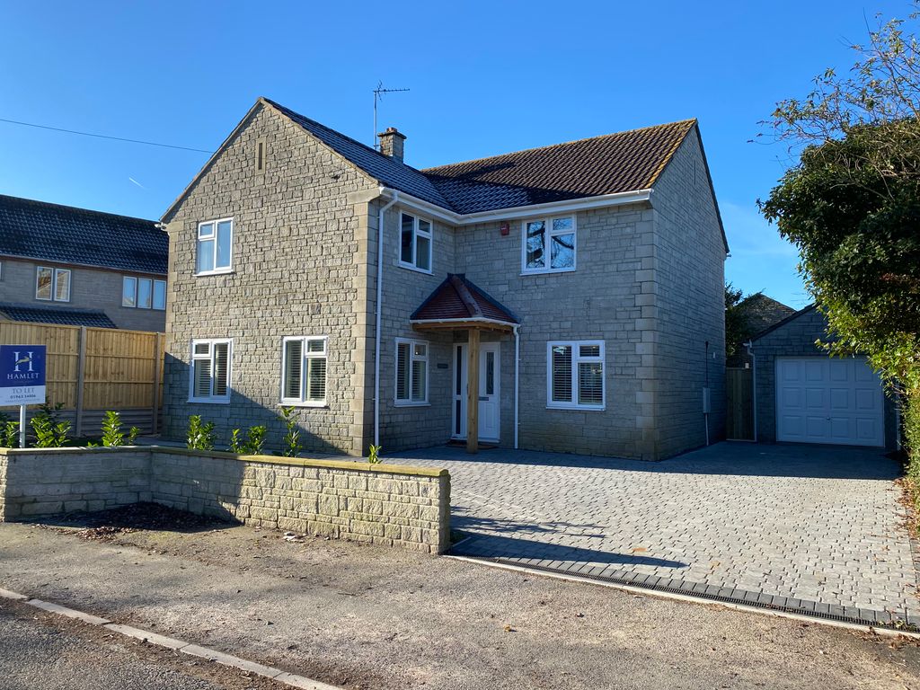 Property photo 1 of 12